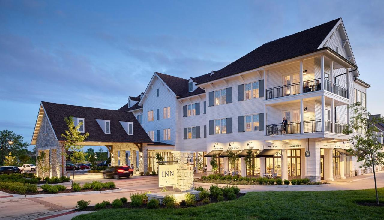 The Inn At Meadowbrook 歐弗蘭帕克 外观 照片