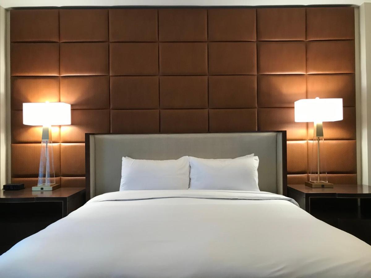 The Inn At Meadowbrook 歐弗蘭帕克 外观 照片